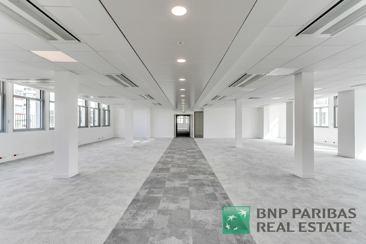 Bureau Paris 2374m² Location bureau Paris OLBUR2200166 3